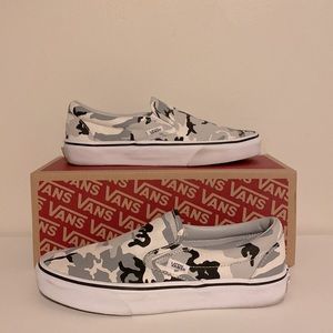 Gray/White Camo Vans size 6.5/m - size 8.0/w